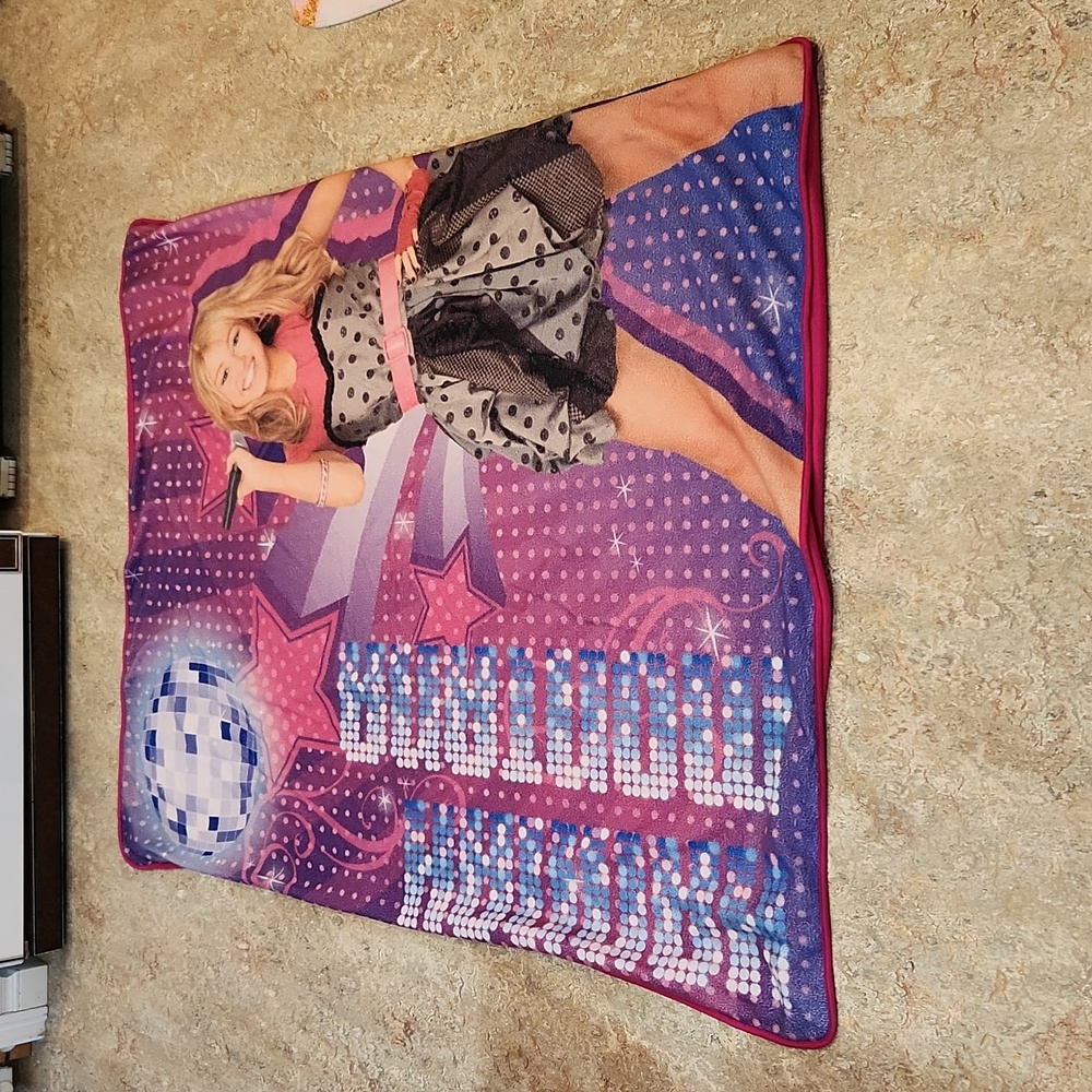 Vintage Hannah Montana throw blanket
